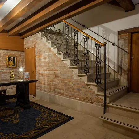 Ca Sant'angelo Apartment Venice