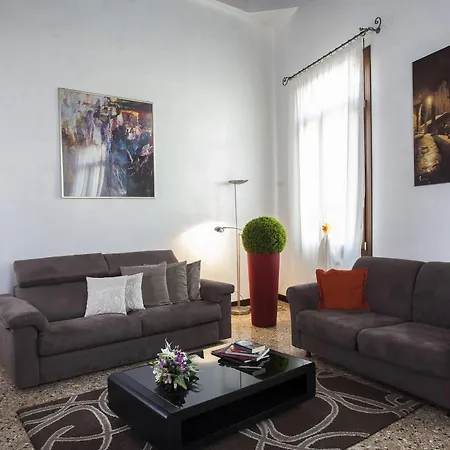 Appartamento Cà Sant'angelo *